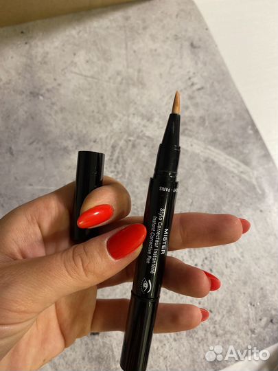 Корректор givenchy 140 mister