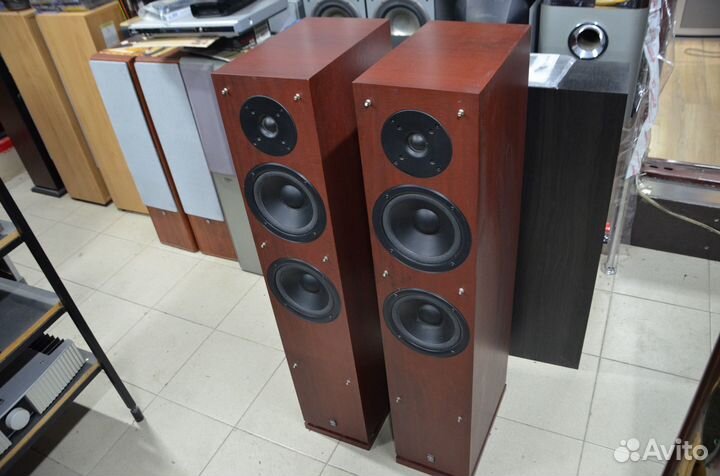 Колонки напольные Yamaha NS-7900