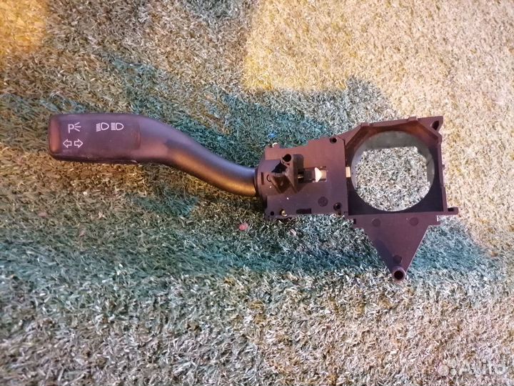 Переключатель подрулевой (света-поворотников) 4E09