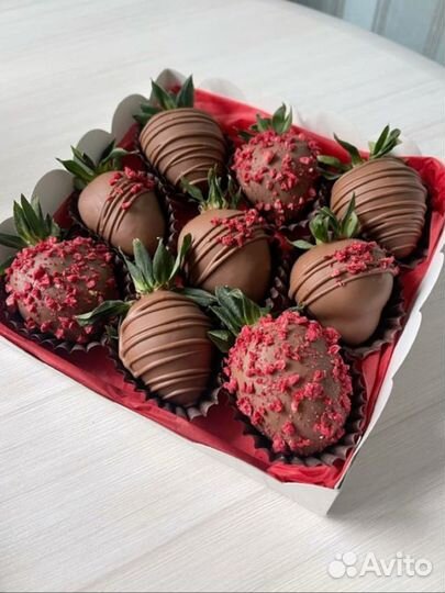 Клубника в шоколаде подарочный набор сегодня