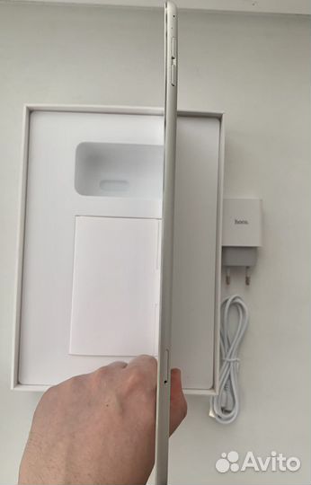 iPad air 2 4G 133 цикла, акб 962016 год