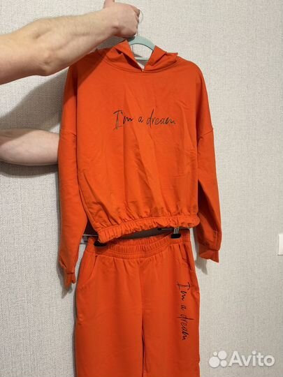 Спортивный костюм женский