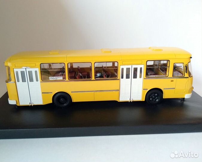 Автобус лиаз-677М Sabron Scale Models Б.6085
