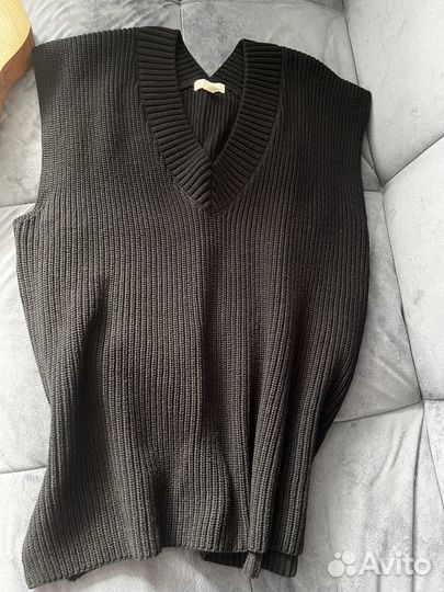 Жилет вязаный оверсайз