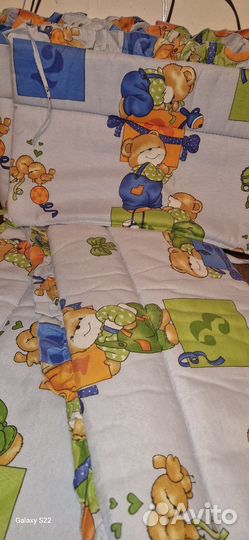 Бортики и постель для деткой кроватки