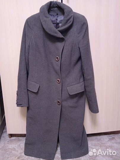 Пальто женское Eurydike 46 размер