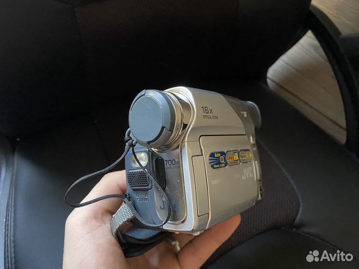 Лот из 3 ручных видеокамер