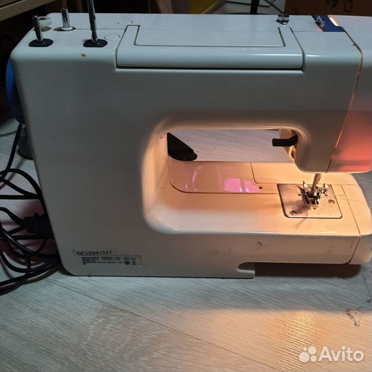 Швейная машина Dragonfly 124