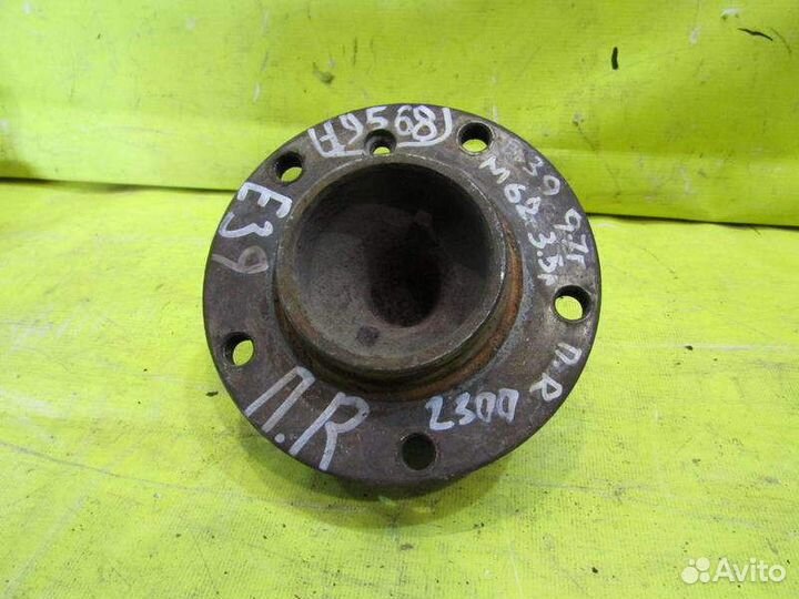 Ступица передняя правая BMW E39 95-02г 19568