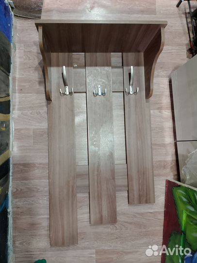 Вешалка настенная