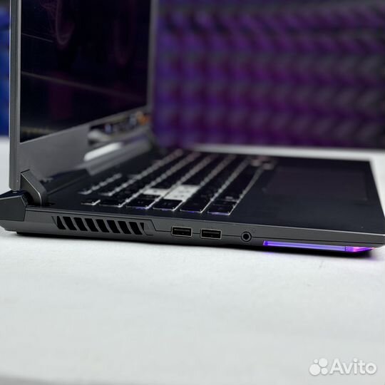 Игровой ноутбук Asus ROG Ryzen7/RTX3050TI/144Hz