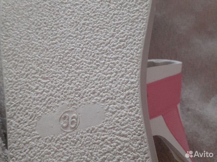 Сандалии женские 36 размер