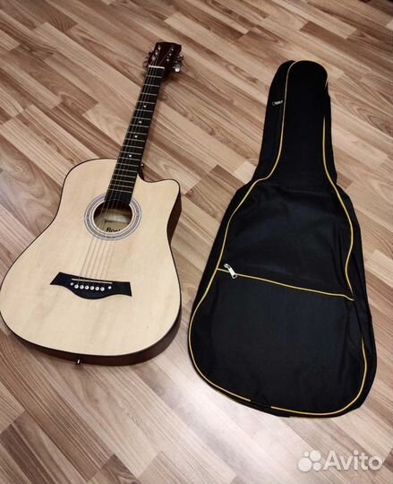 Акустическая гитара Belucci