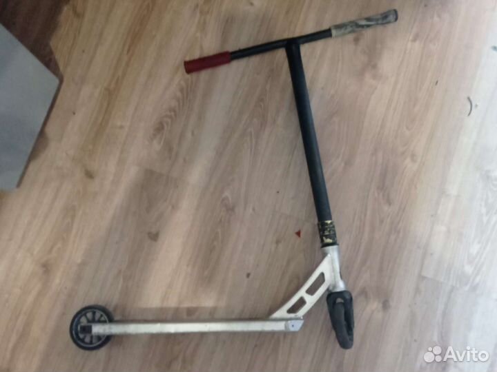 Трюковой самокат