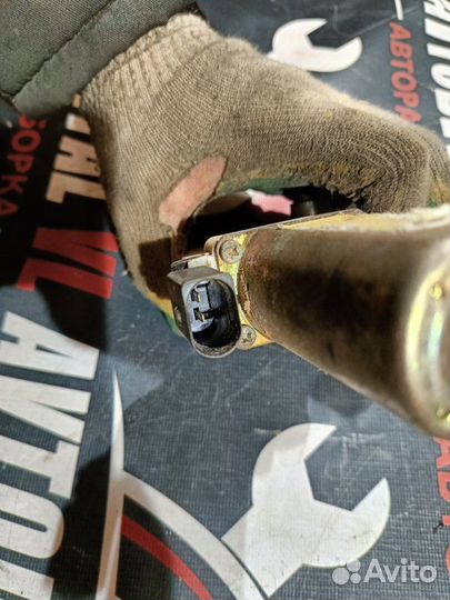 Моторчик стеклоподъемника передний правый Ford