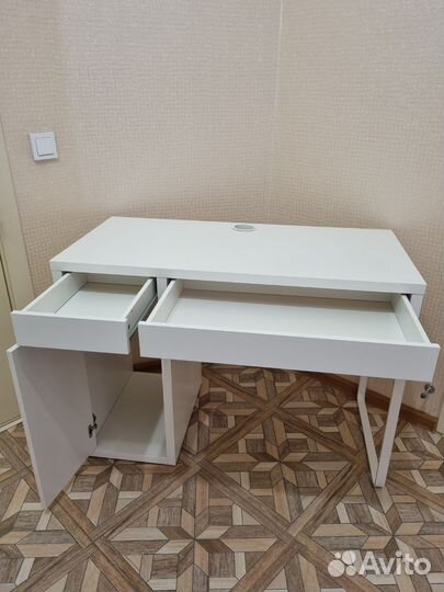 Письменный стол IKEA micke