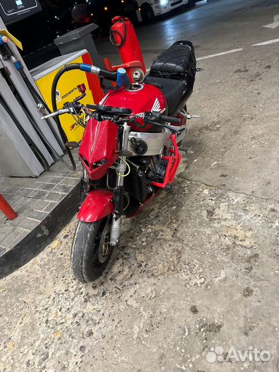 Продам Honda sbr 900 rr