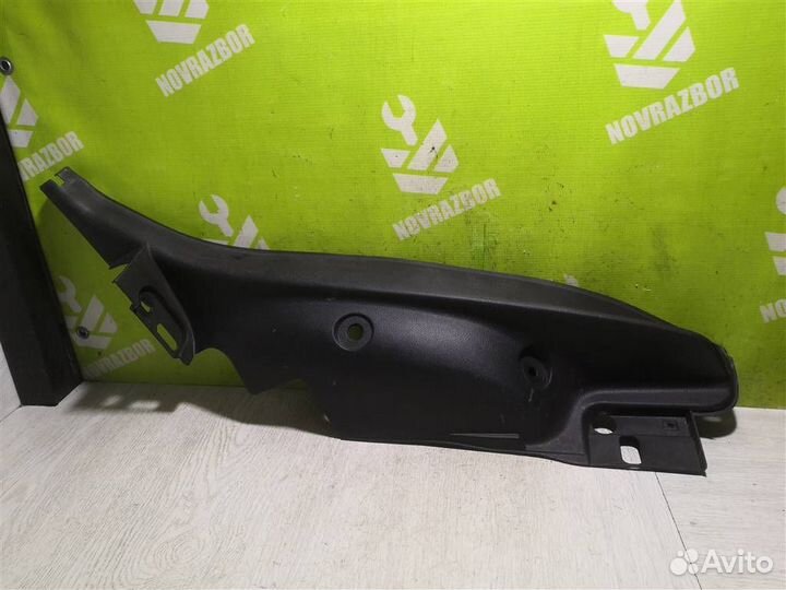 Обшивка стойки Шкода Октавия А4