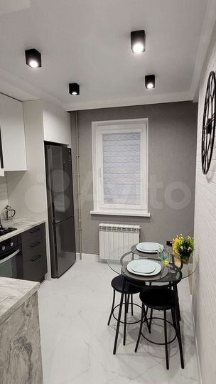 2-к. квартира, 56 м², 2/9 эт.