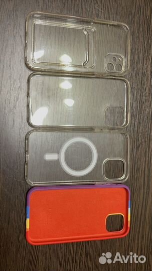 Чехлы на iPhone 11