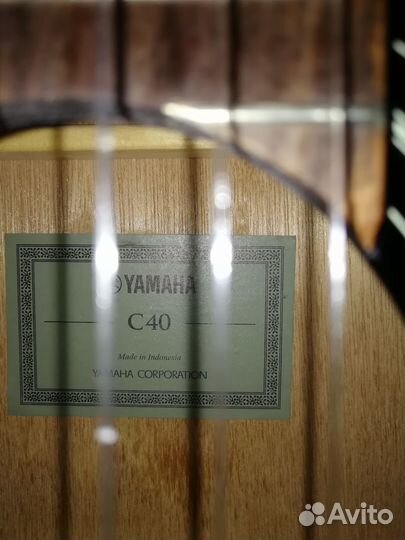Гитара Yamaha c40 классическая