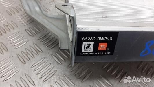 Усилитель музыки toyota prius XW20 (80Z21S701)