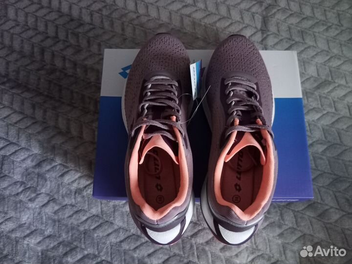 Кроссовки женские Lotto