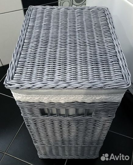 Короб для белья. Полка для туалетной бумаги