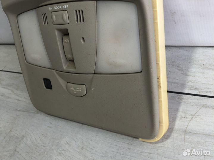 Infiniti QX70 FX37 Плафон салонный