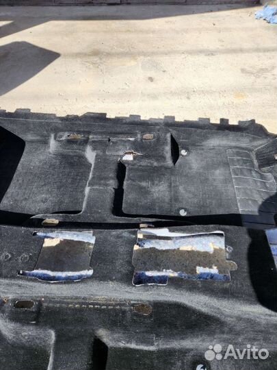 Ковролин на VW Passat B7 1.8TSI