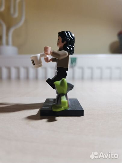 Lego минифигурка marvel Локи