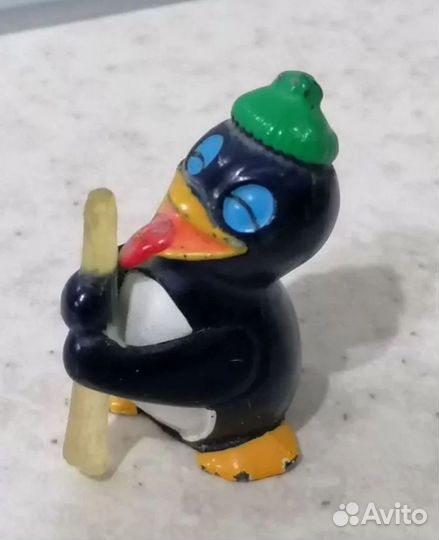 Пингвин из Киндера 1992