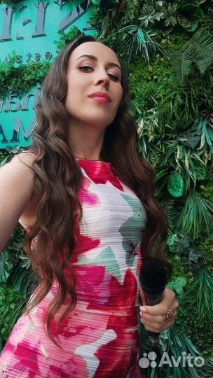 Певица, музыкальное оформление