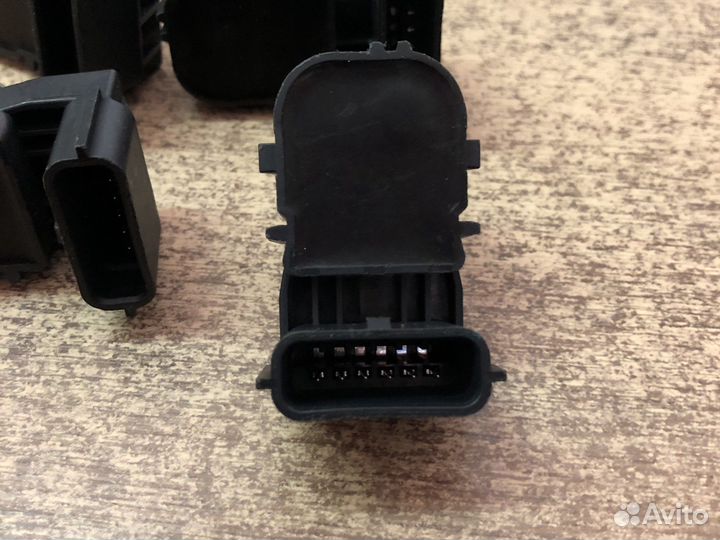 Датчик парковки Hyundai Kia 96890D9000