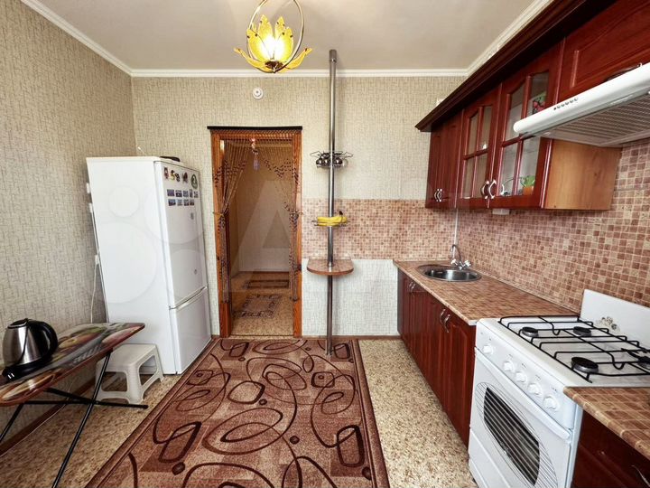 2-к. квартира, 51 м², 6/10 эт.