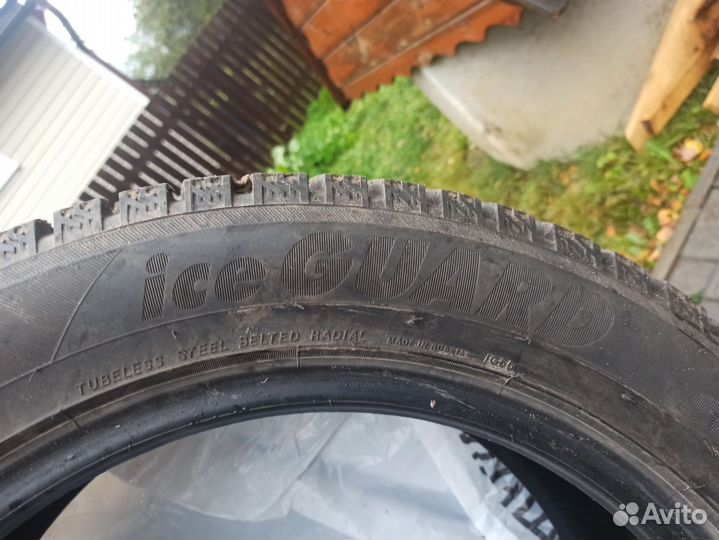 Yokohama Ice Guard IG55 215/55 R17 98T