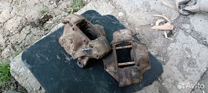 Супорт супорта задние передние на вольво Volvo 740