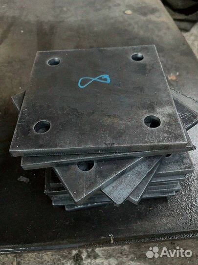 Стальные пластины