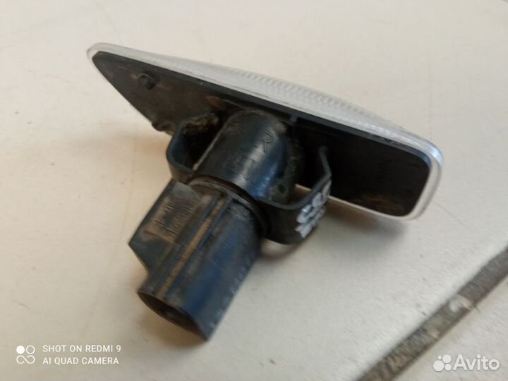 Повторитель поворотов правый Volvo S80