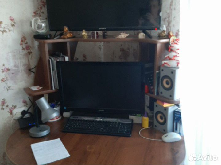 Компьютерный стол