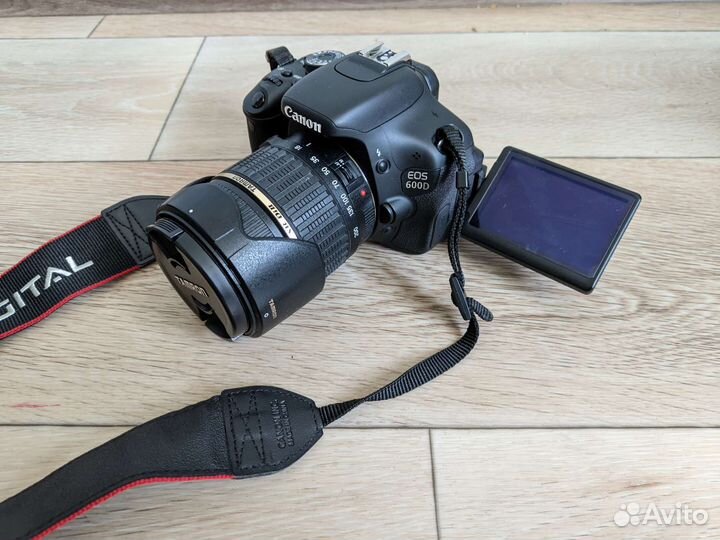 Зеркальный фотоаппарат canon 600d