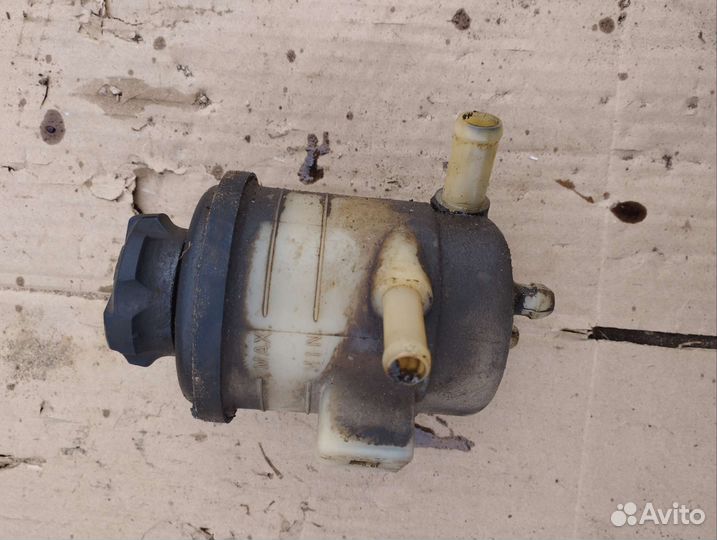 Бачок гур Hyundai Matrix 1 рестайлинг 1.6 МКПП