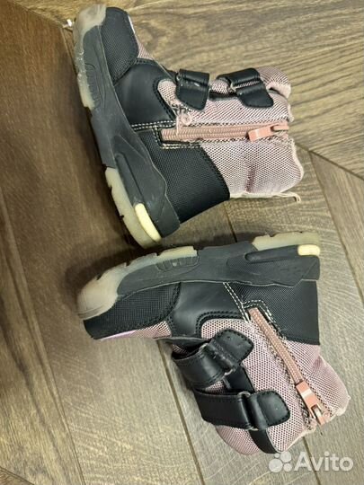 Ботинки зимние 25