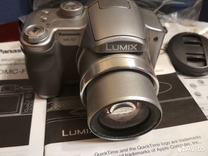Panasonic Lumix DMC-FZ7 digital camera