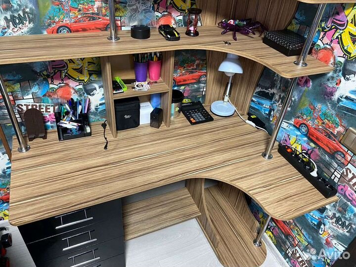 Компьютерный стол