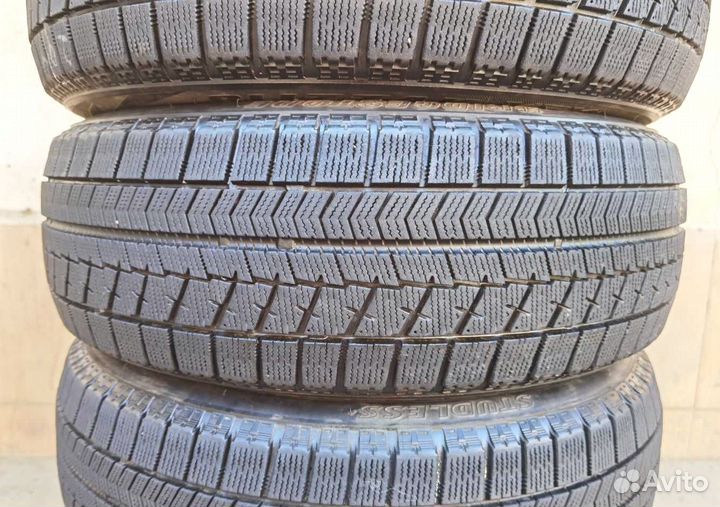 Bridgestone Blizzak VRX 185/60 R15 84Q