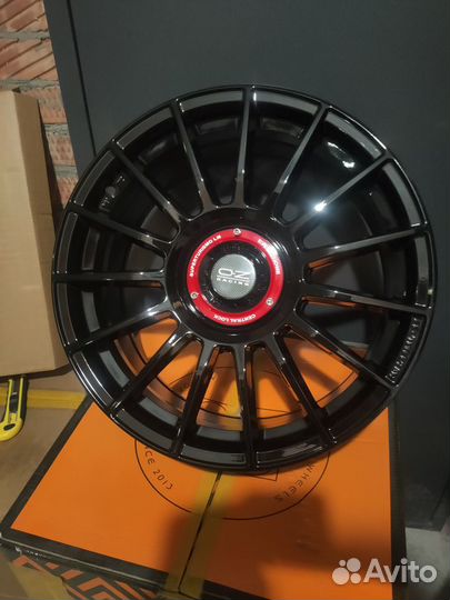 NEW Комплект дисков OZ Racing R18 8.0 et38 5x114.3