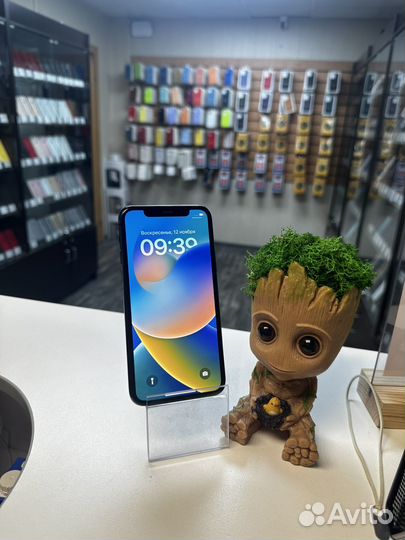 iPhone 11 Pro, 64 ГБ