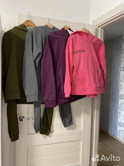 Спортивный костюм с начесом осень 42,44,46