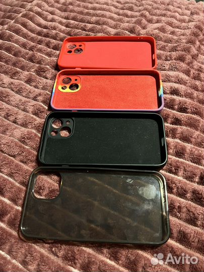 Чехол на iPhone 13